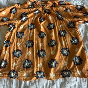 Women’s Sonoma Colorful short sleeve blouse. L Burnt Orange.